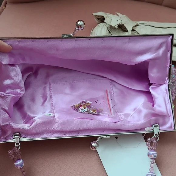 Pink and Gold Heart Beaded Clutch - Picture 10 of 12